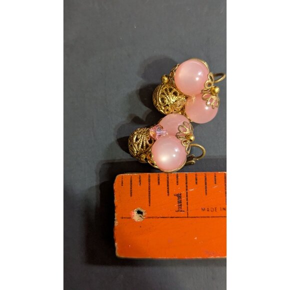 Vintage Pink Bead & Filigree Clip-On Earrings Costume Jewelry Retro Style - Picture 7 of 7